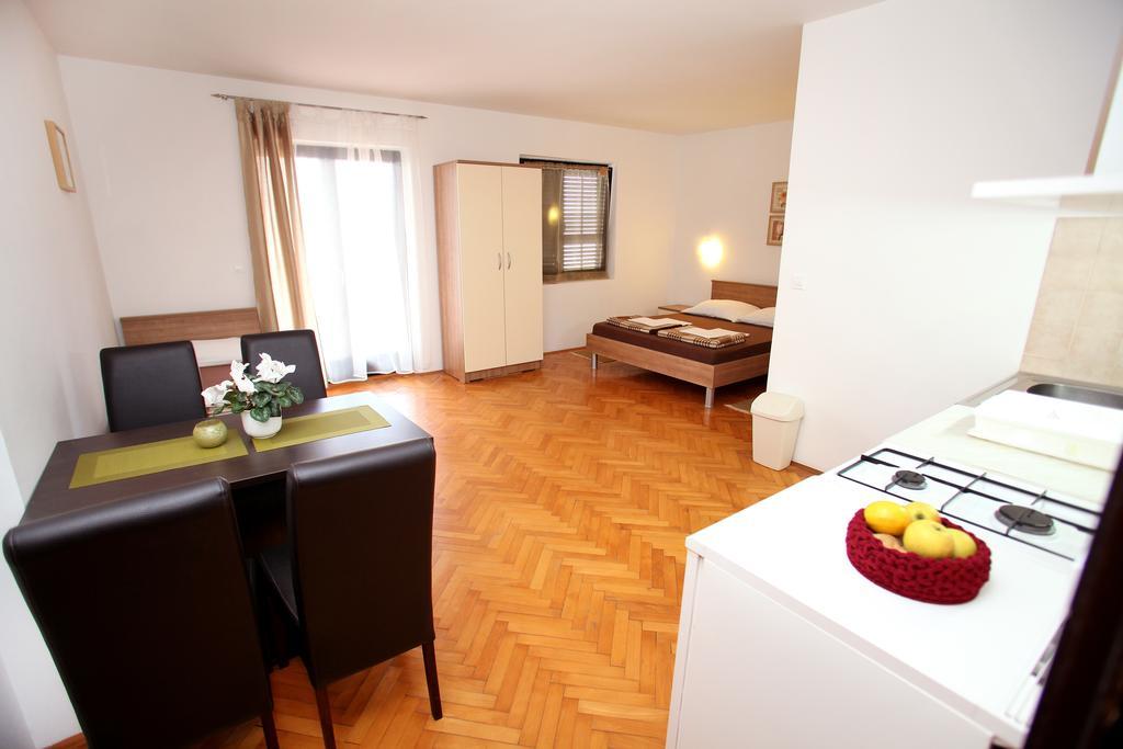 Apartments Victoria Trogir Dış mekan fotoğraf